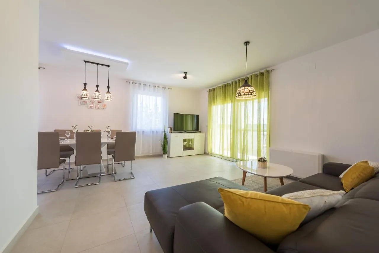 Villa Palmarosa Debeljak Croatia